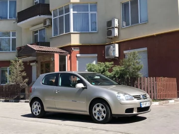 Авто Volkswagen Golf 2005 № 7656747