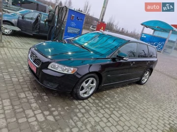 Авто Volvo V50 2011 № 7656799