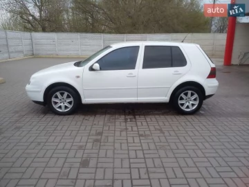 Авто Volkswagen Golf 2003 № 7657012