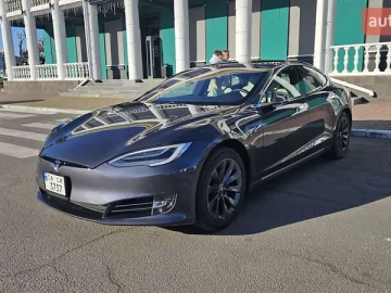 Авто Tesla Model S 2019 № 7657233