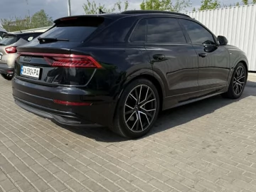 Авто Audi Q8 2019 № 7657257