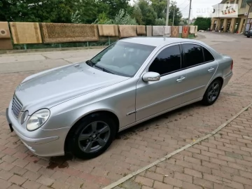 Авто Mercedes E-Class 2004 № 7657399