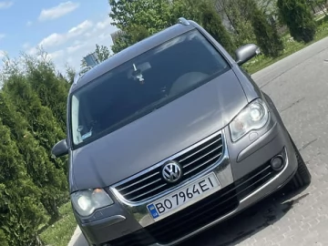 Авто Volkswagen Touran 2007 № 7657420