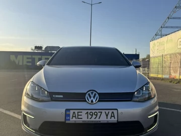 Авто Volkswagen E-Golf 2014 № 7657842