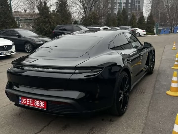 Авто Porsche Taycan 2021 № 7658173