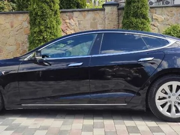 Авто Tesla Model S 2017 № 7658220