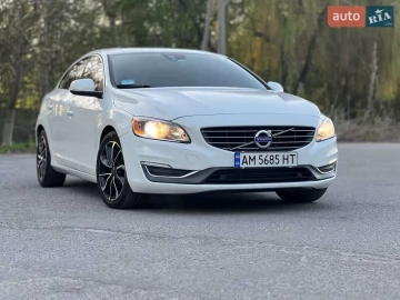 Авто Volvo S60 2015 № 7658274