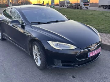 Авто Tesla Model S 2015 № 7658367
