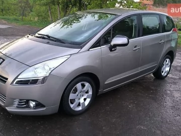 Авто Peugeot 5008 2010 № 7658416