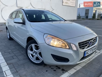 Авто Volvo V60 2011 № 7658519