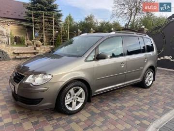 Авто Volkswagen Touran 2007 № 7658635