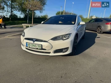 Авто Tesla Model S 2013 № 7659004