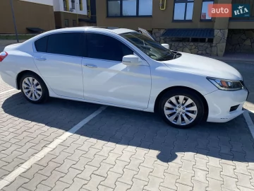 Авто Honda Accord 2015 № 7659208
