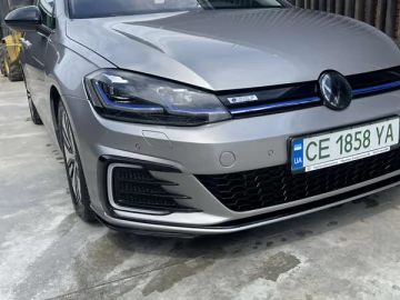 Авто Volkswagen E-Golf 2019 № 7659222