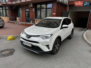 Авто Toyota Rav4 2017 № 7659250