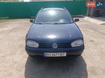 Авто Volkswagen Golf 2000 № 7659330