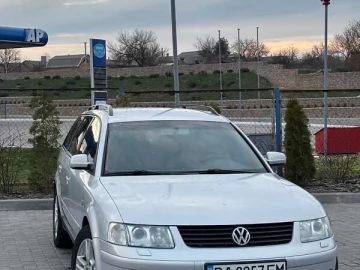 Авто Volkswagen Passat 1999 № 7659331