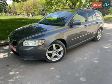 Авто Volvo V50 2011 № 7659358