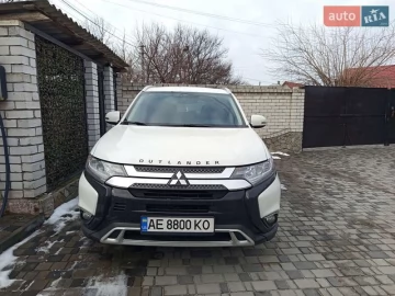Авто Mitsubishi Outlander 2018 № 7659447