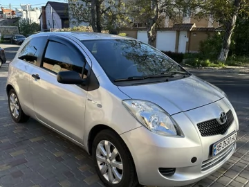 Авто Toyota Yaris 2006 № 7659579
