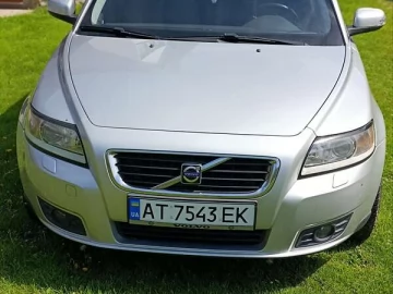 Авто Volvo V50 2008 № 7659625
