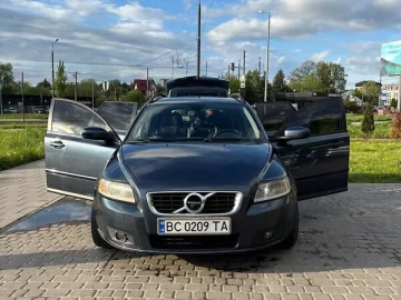 Авто Volvo V50 2008 № 7659980