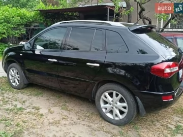 Авто Renault Koleos 2010 № 7660002