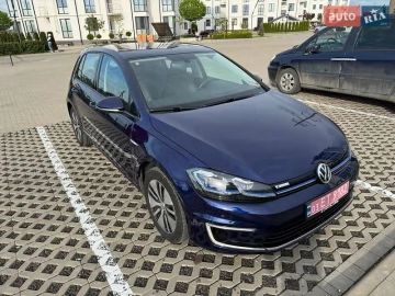 Авто Volkswagen E-Golf 2017 № 7660429