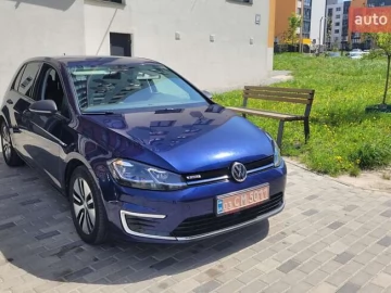 Авто Volkswagen E-Golf 2018 № 7660452