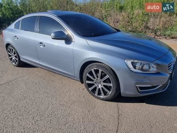 Авто Volvo S60 2016 № 7660456