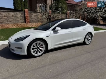 Авто Tesla Model 3 2020 № 7660491