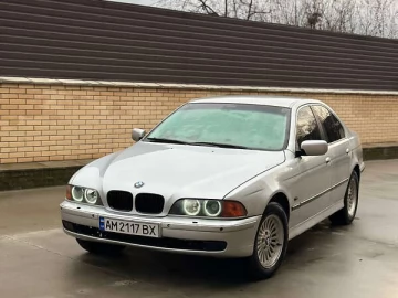 Авто BMW 5 Series 2000 № 7660542