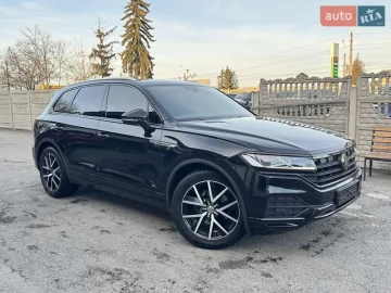 Авто Volkswagen Touareg 2019 № 7660728