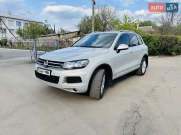 Авто Volkswagen Touareg 2012 № 7660821