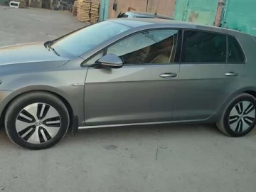Авто Volkswagen E-Golf 2015 № 7661276