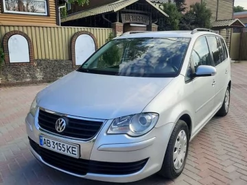 Авто Volkswagen Touran 2008 № 7661470