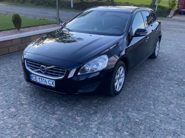 Авто Volvo V60 2011 № 7661501