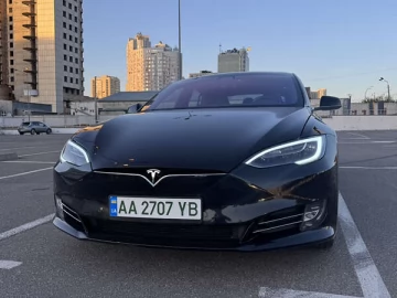 Авто Tesla Model S 2018 № 7661554