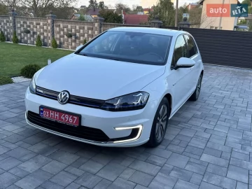 Авто Volkswagen E-Golf 2015 № 7661723