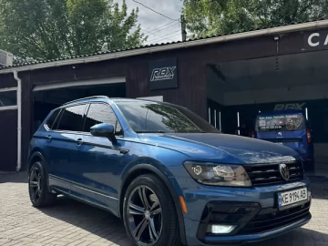 Авто Volkswagen Tiguan 2018 № 7661827