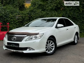 Авто Toyota Camry 2011 № 7662027