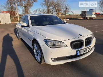 Авто BMW 7 Series 2013 № 7662331