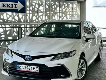 Авто Toyota Camry 2021 № 7662401
