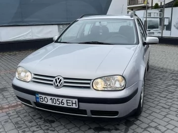 Авто Volkswagen Golf 2000 № 7662445