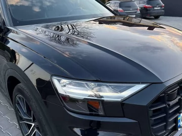 Авто Audi Q8 2019 № 7662698