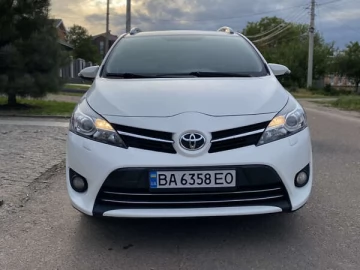 Авто Toyota Verso 2014 № 7662897