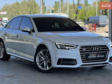 Авто Audi A4 2016 № 7662948