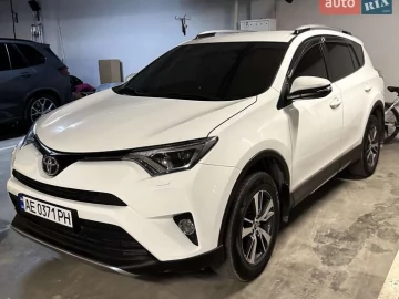 Авто Toyota Rav4 2018 № 7662958
