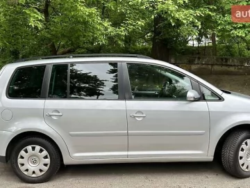 Авто Volkswagen Touran 2004 № 7663019
