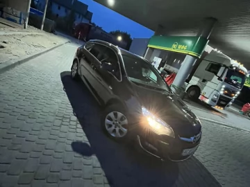 Авто Opel Astra 2014 № 7663091